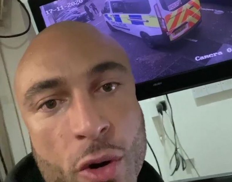 Officers Repeatedly Visit Gym After Owner Refuses to Close
During Lockdown 1