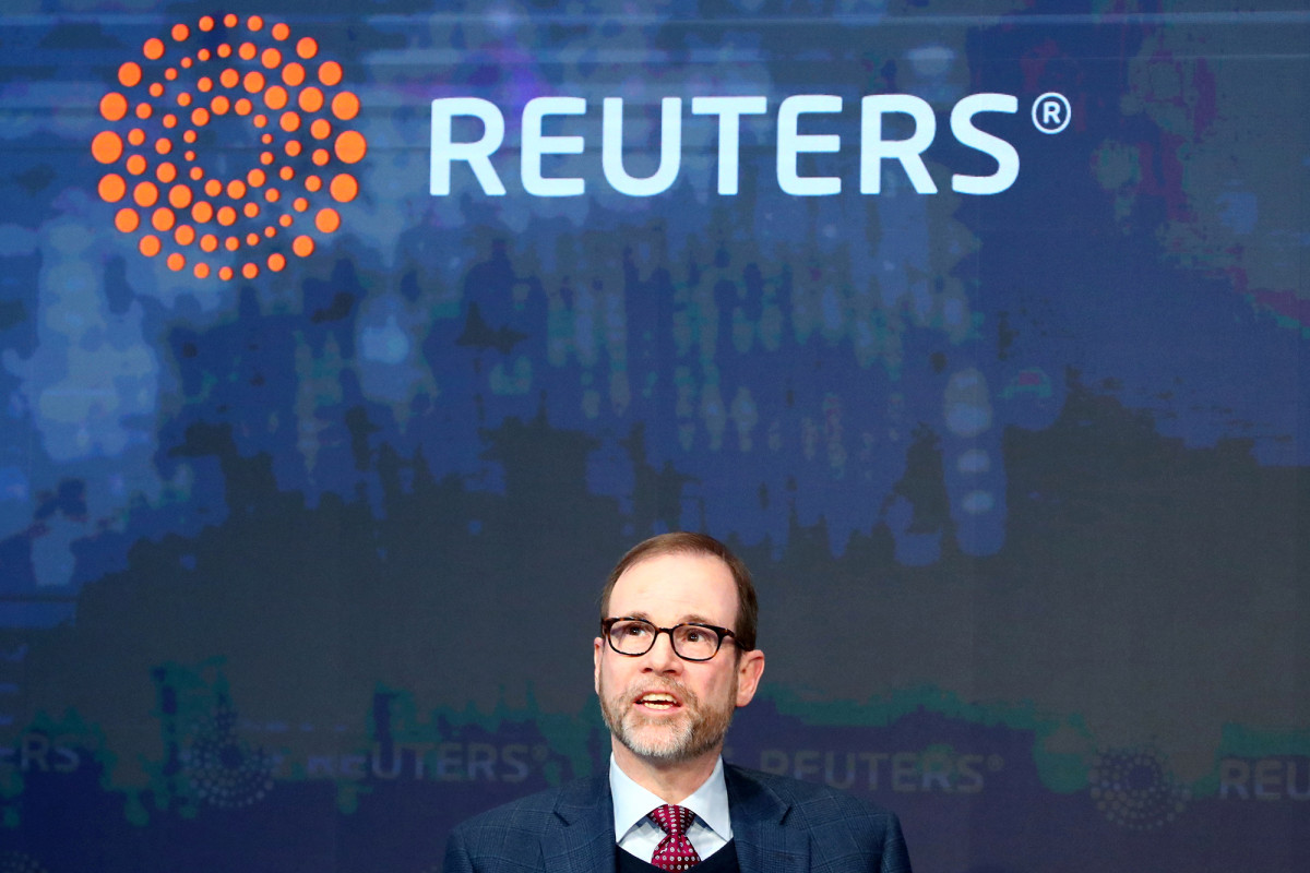 Reuters equipping journalists with gas masks, flak jackets
for election coverage 1