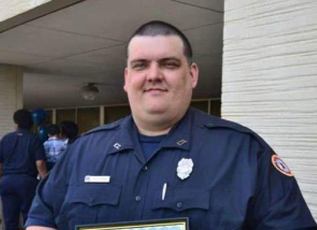 2 Kansas City fire department members die from
COVID-19 1