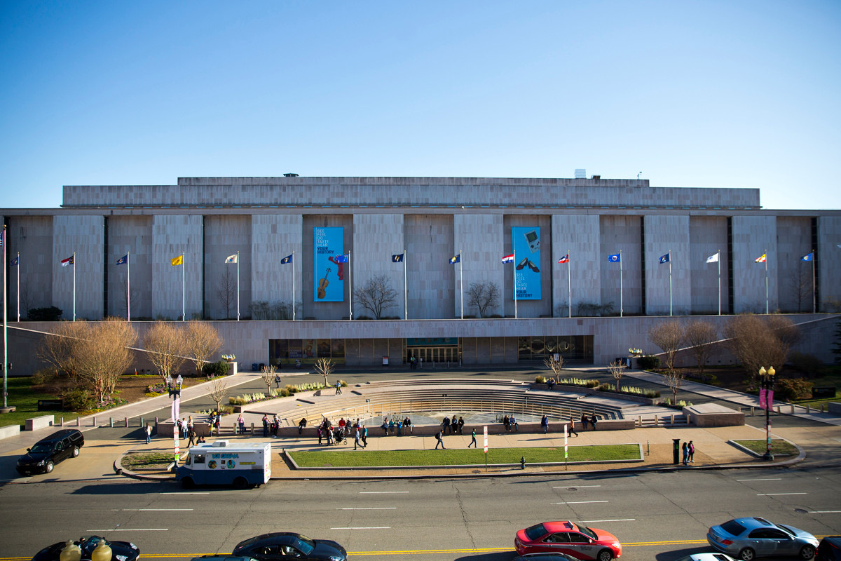Smithsonian to shut museums, National Zoo amid COVID-19
spike 1