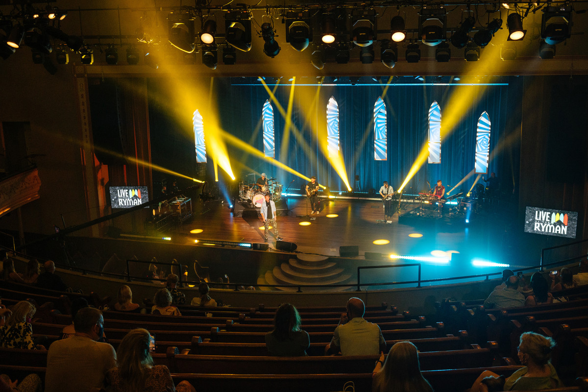 Indoor concerts are safe from COVID-19 — with a catch, study
says 1