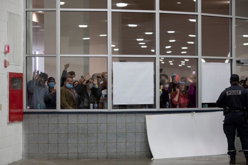 'Stop the Count' Protesters Surround Michigan Election
Office as Trump Sues to Halt Vote Count 1