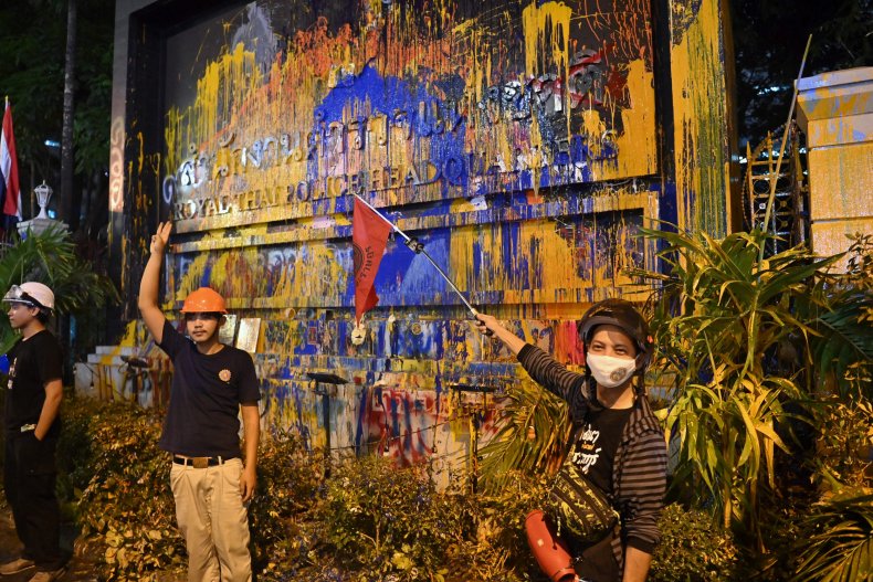 Protesters in Thailand Drench Police Headquarters With
Paint 1