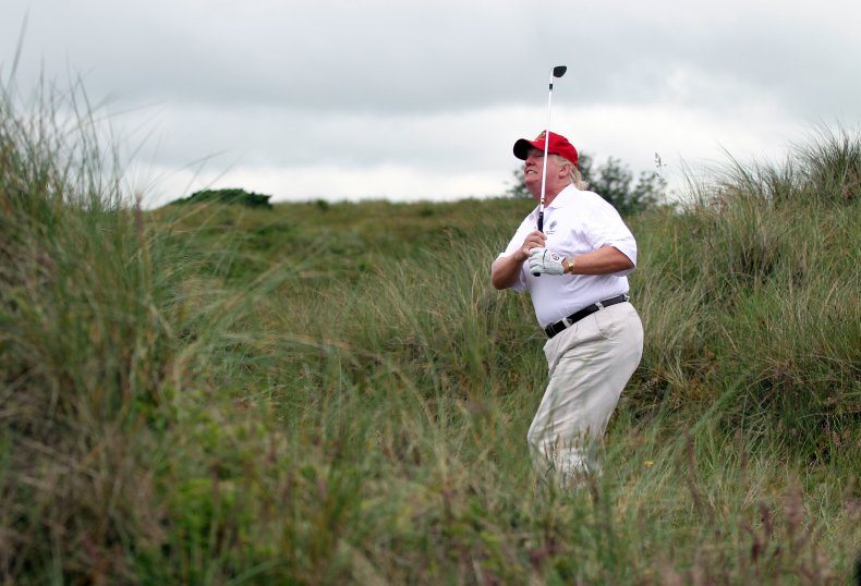 Trump Returns to His Golf Club for Second Time After Defeat,
300th Time Since Taking Office 1