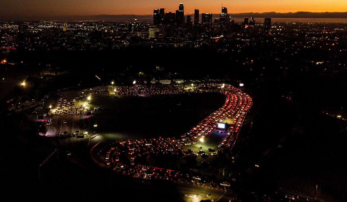 Los Angeles orders more restrictions as coronavirus
surges 1
