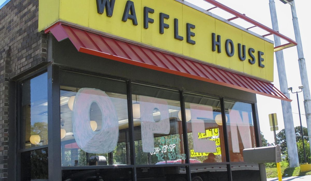 Walt Ehmer, Waffle House CEO, slams lockdowns: Politicians
'not paying the same price' as workers 1