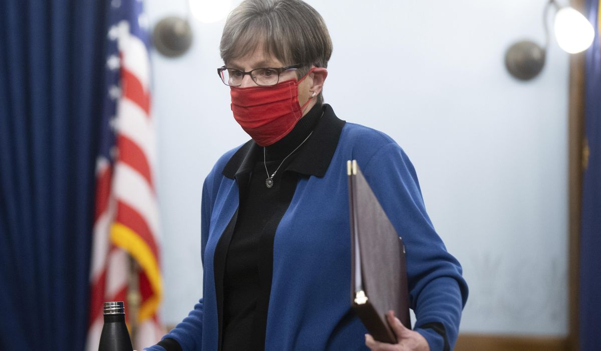 Kansas to launch pro-mask campaign but faces
skepticism 1