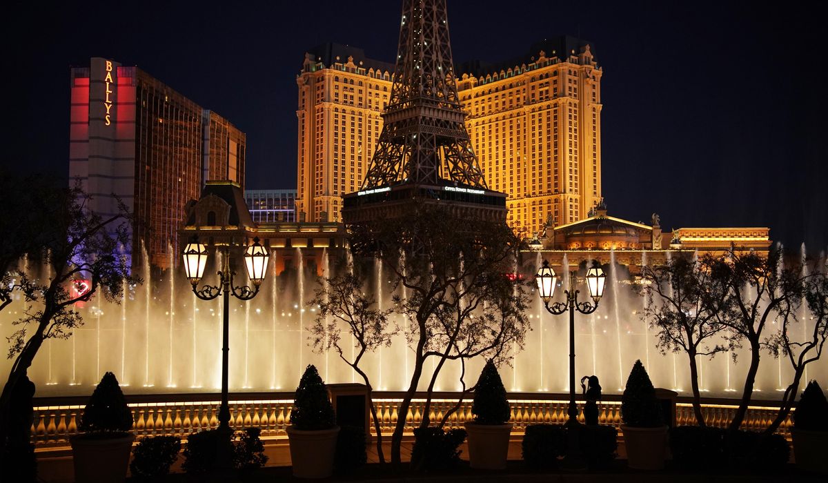 Steve Sisolak increases coronavirus restrictions on casinos,
restaurants in Nevada 1