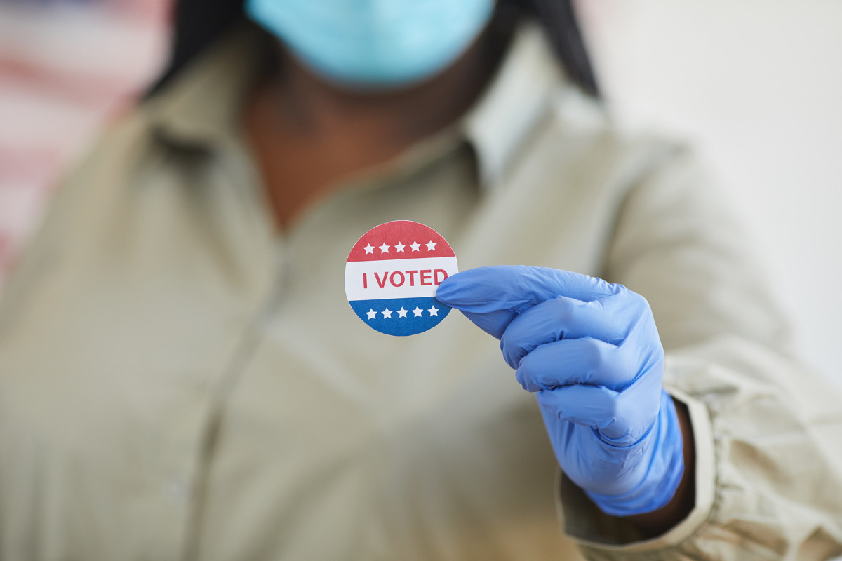 2020 early exit poll: Voters rank rebuilding economy as more
important than COVID-19 1