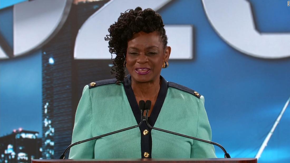 Wisconsin Rep. Gwen Moore tests positive for
Covid-19 1