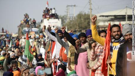 Thousands are protesting with farmers in India. This is why
you should care 1