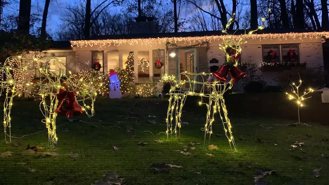How holiday spirit is surging despite the Covid-19
pandemic 1