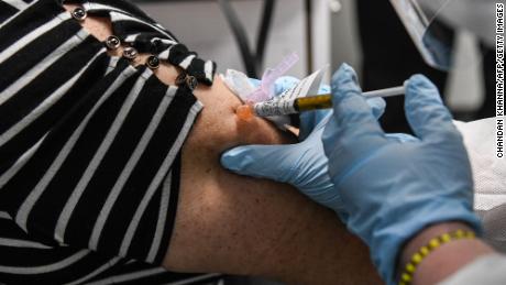 What seniors can expect when Covid-19 vaccines become
available 1