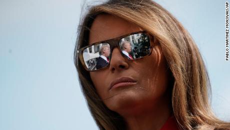 Melania Trump breaks children's hospital rules by taking her
mask off to read to patients 1