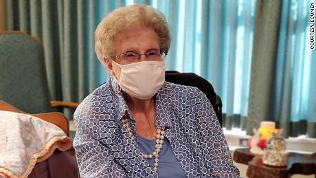 She was only expected to live a few hours after being taken
off a ventilator. Instead, the Covid-19 patient smiled and tried to
wave 1