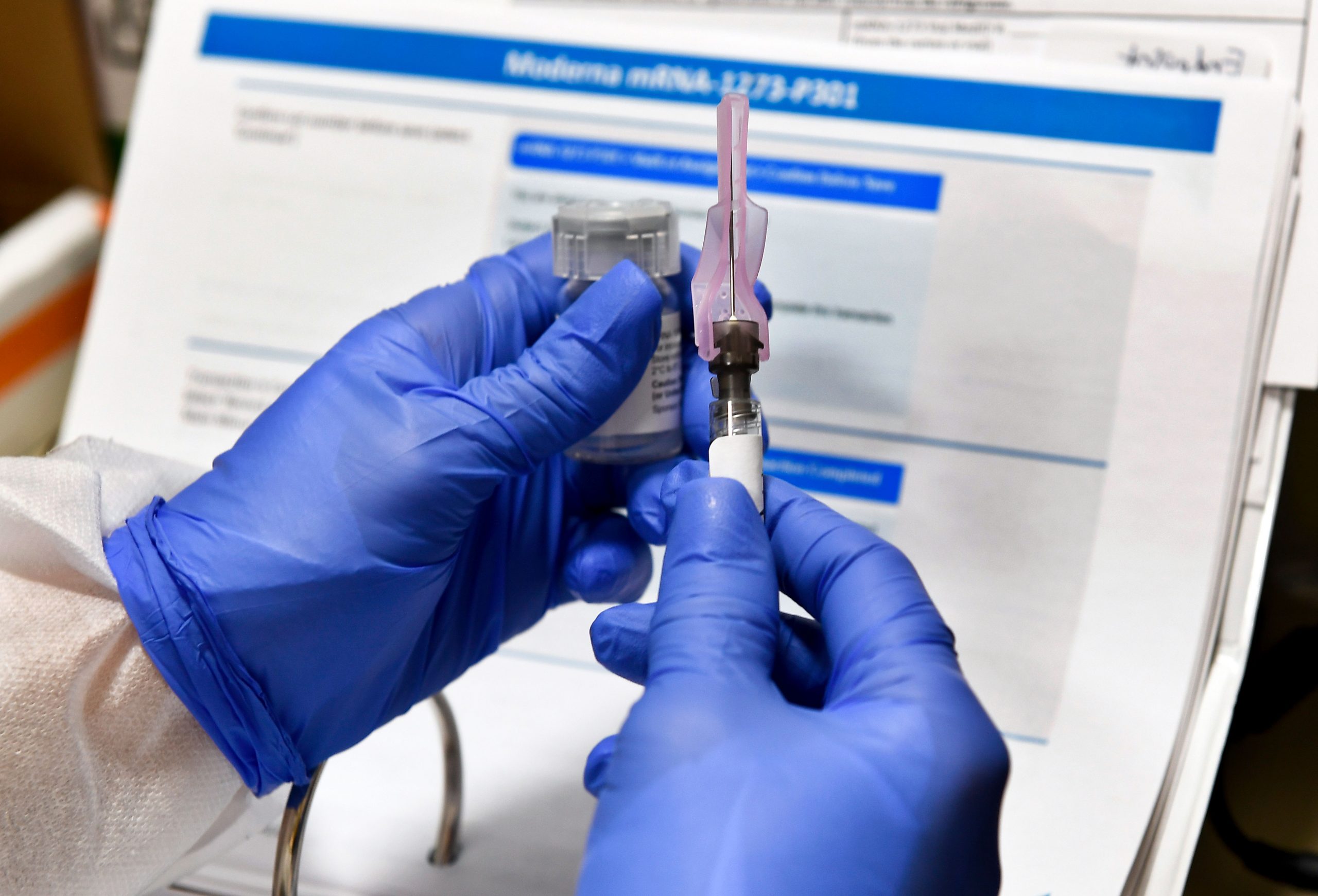 US buys 100 million more doses of Moderna's coronavirus
vaccine 1