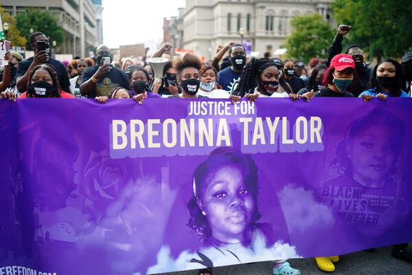 At Least One More Louisville Officer Tied to Breonna Taylor
Raid Will Be Fired 1