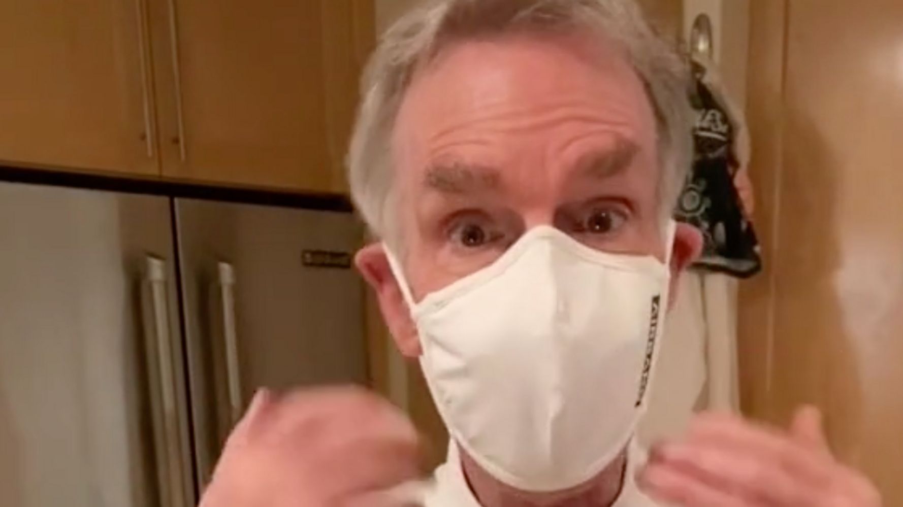 Bill Nye Explains Why Masks Keep Viruses In Those Pesky
‘Droplets Of Spit And Snot’ At Bay 1