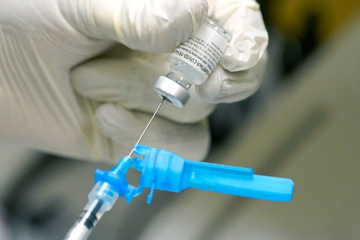 FDA Says Pfizer’s COVID-19 Vaccine Vials Could Have 2 Extra
Doses In Them 1