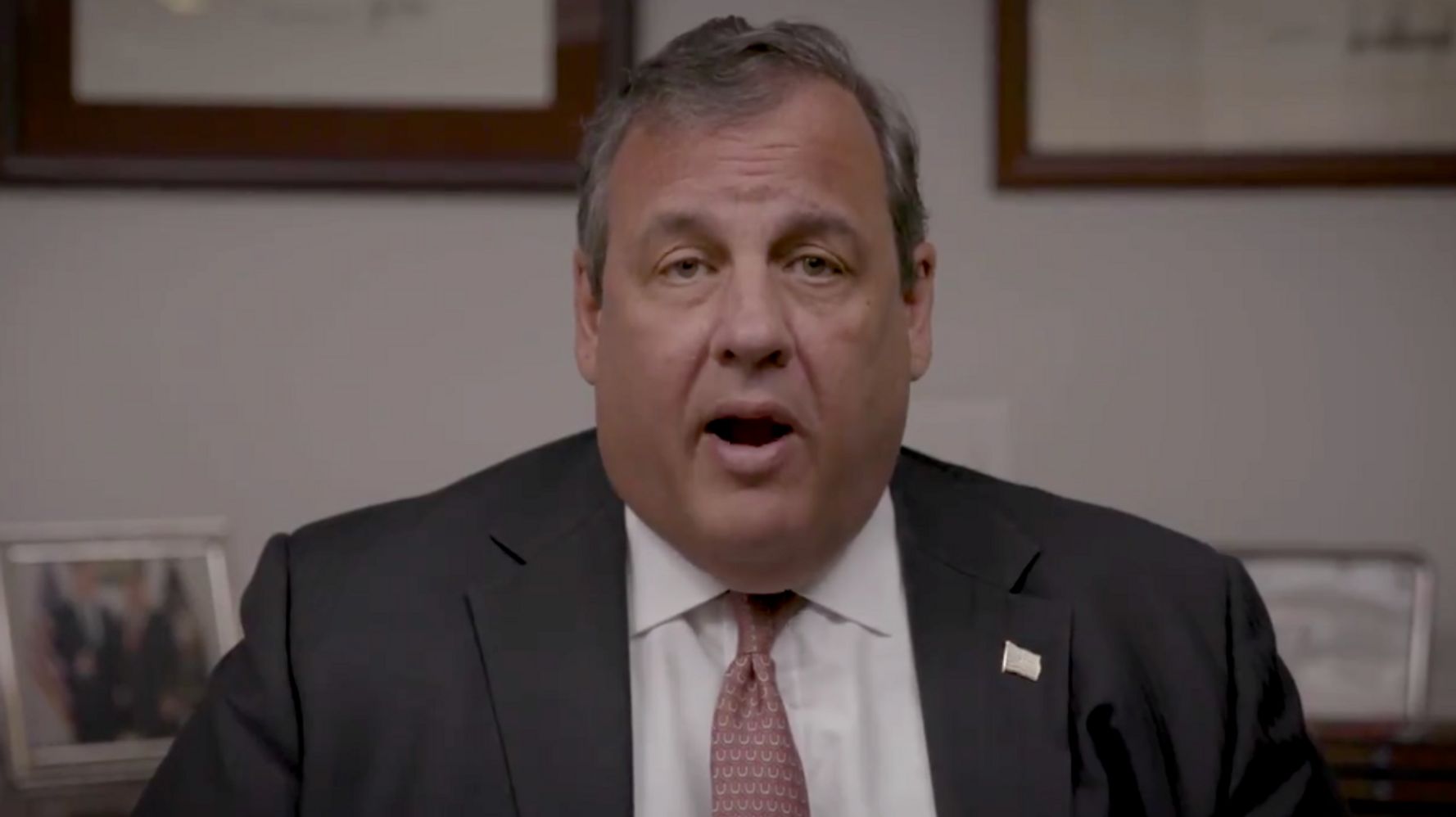 Chris Christie Details ‘How Wrong’ He Was To Not Wear A Mask
In New Ad 1