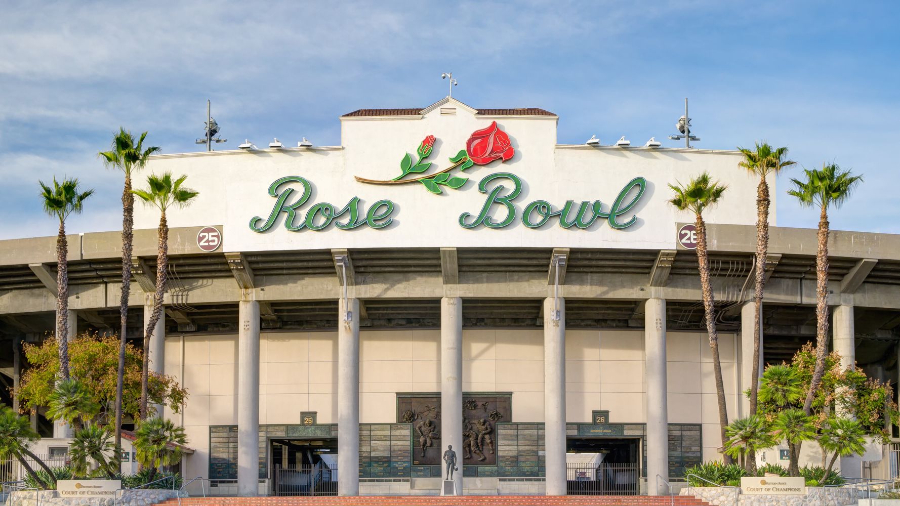 College Football Semifinal Moved From Rose Bowl Due To
Coronavirus Restrictions 1
