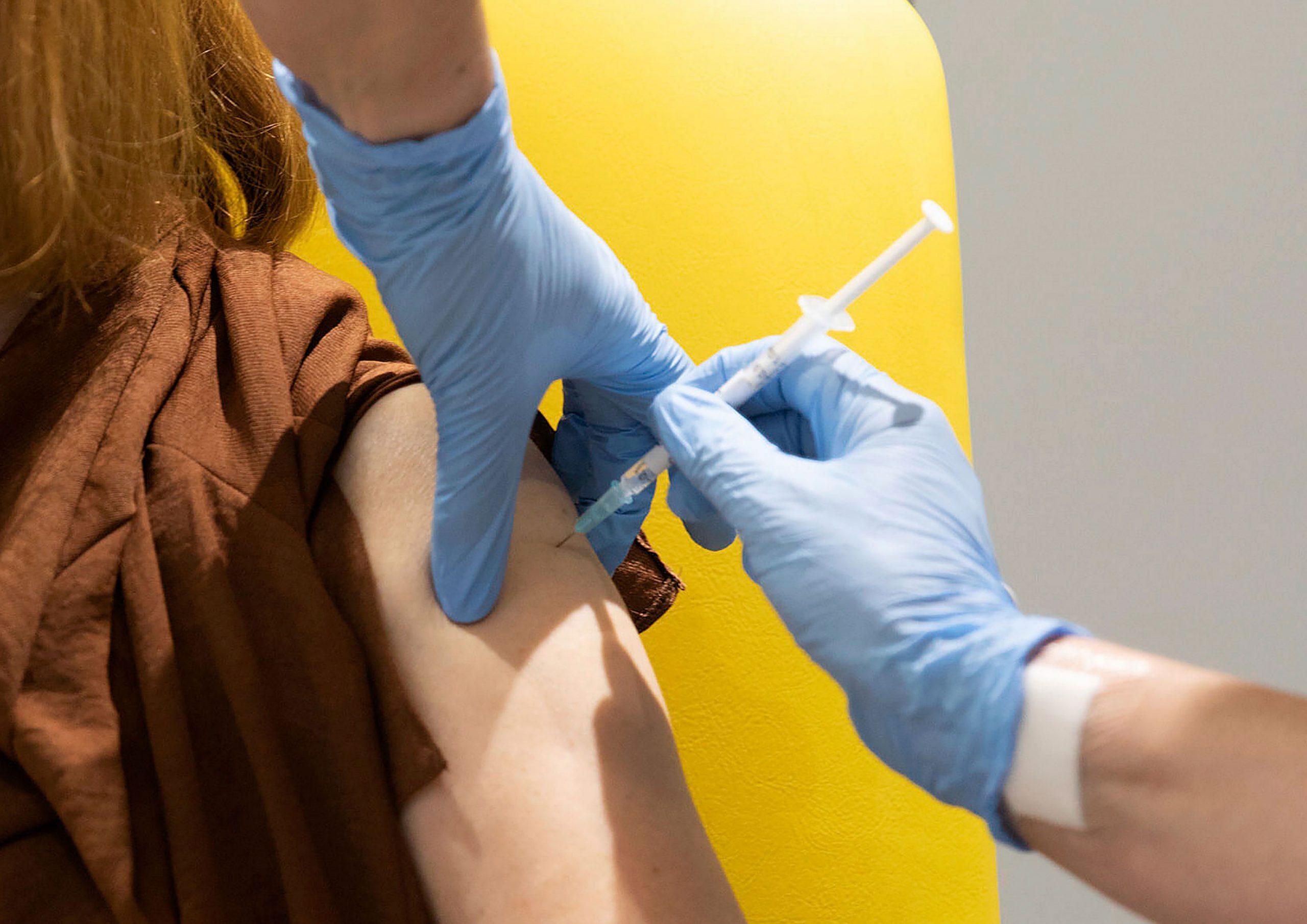 US lags behind some other countries in Covid-19
vaccinations 1