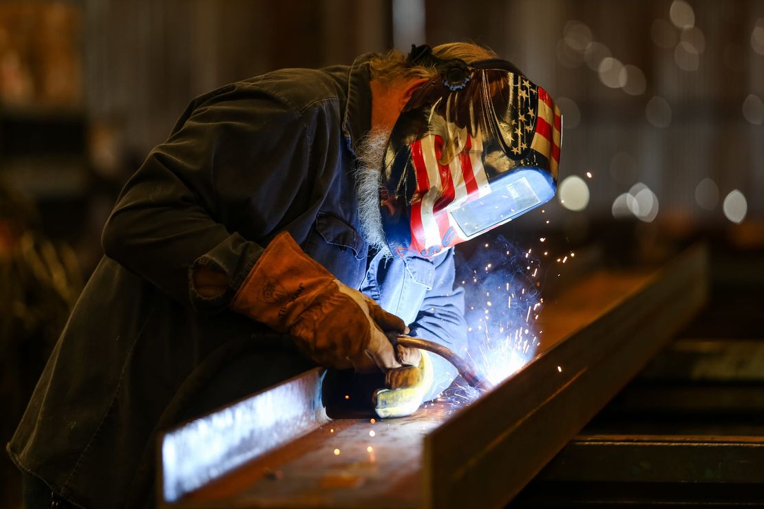Is the GOP Once Again the Party of the Working
Class? 1