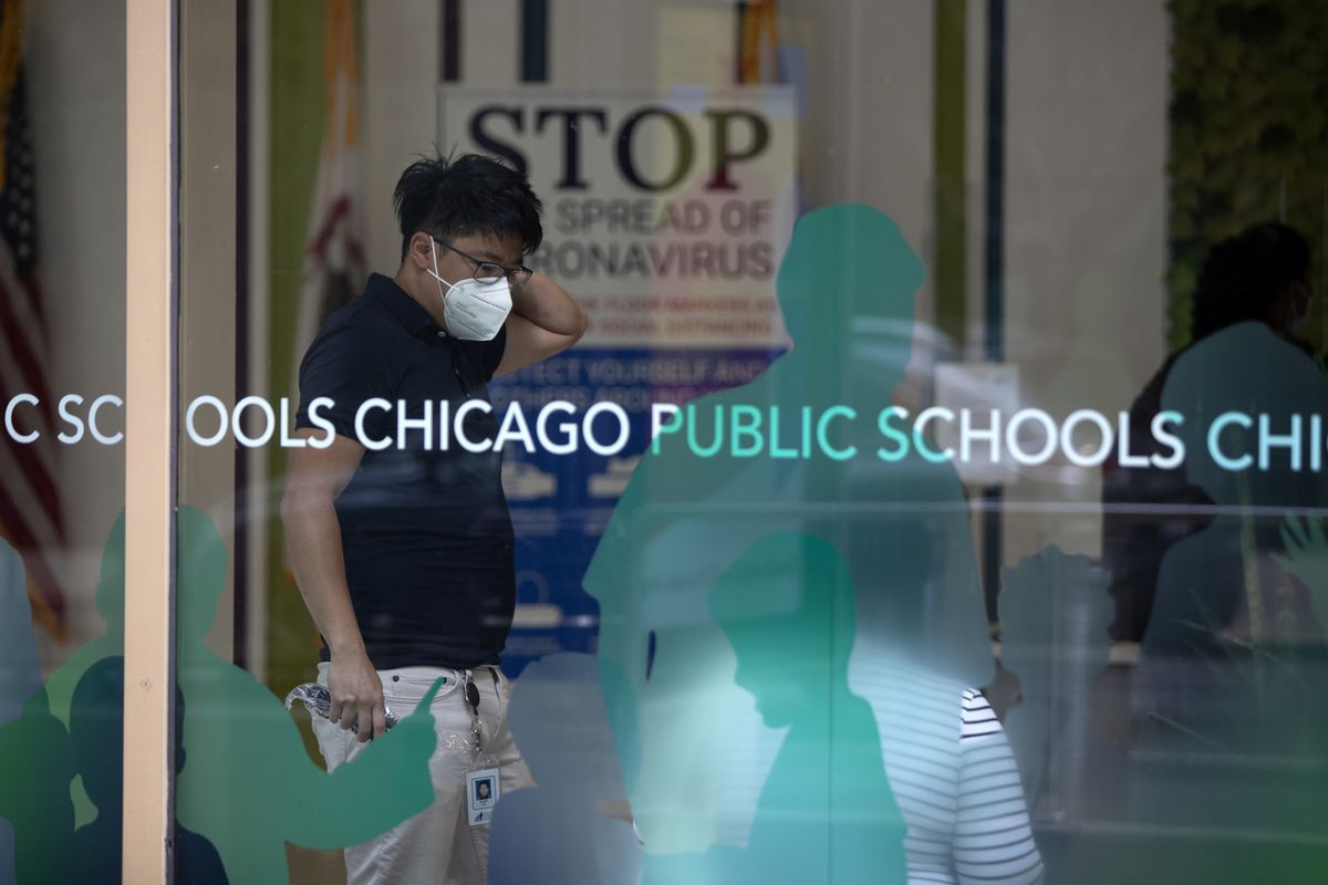 CPS denies COVID-19 accommodations to hundreds of teachers
and staff who are due to return to schools Monday 1 CPS denies COVID-19 accommodations to hundreds of teachers
and staff who are due to return to schools Monday 1