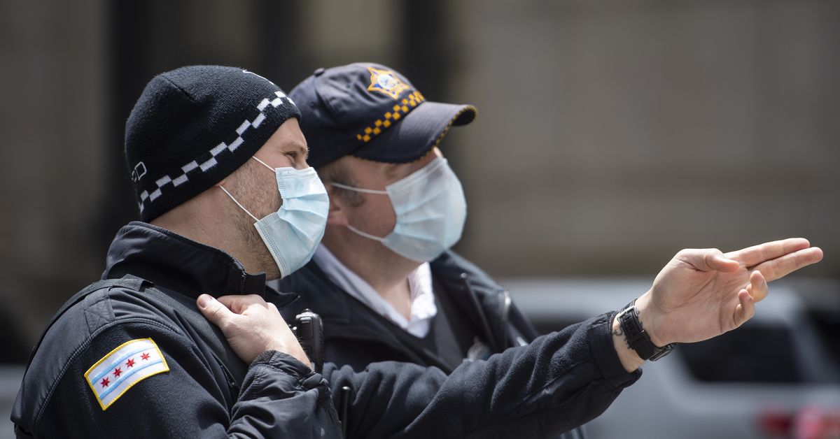 Police officers should wear masks whenever they interact
with the public 1