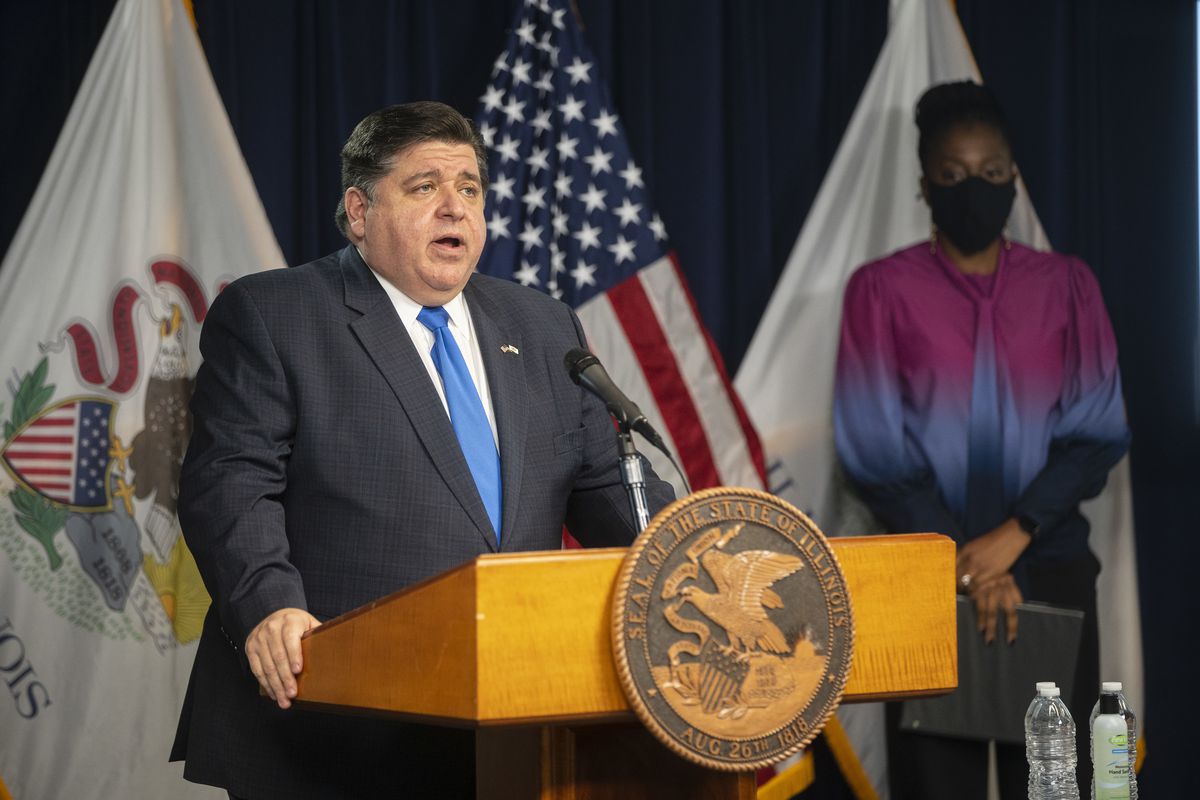 Vaccine close, but Pritzker warns coronavirus precautions
are still key: ‘All I can say is that the virus is deadly’ 1