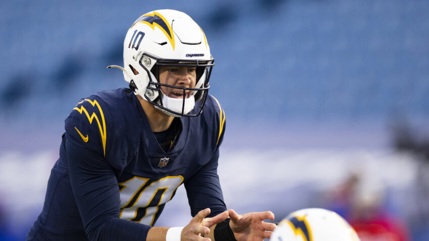 Quarterback envy? Patriots may be jealous of Justin Herbert,
but should handle the 3-8 Chargers 1