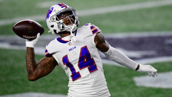 Allen, Diggs carry Bills to 38-9 Monday Night Football win
over Patriots 1