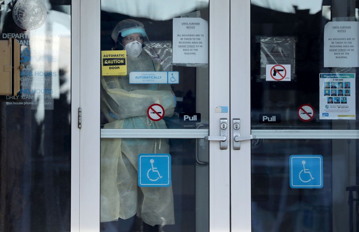 After COVID-19 killed 36 at LaSalle VA home, GOP lawmaker
wants state health officials to jump more quickly on
outbreaks 1 After COVID-19 killed 36 at LaSalle VA home, GOP lawmaker
wants state health officials to jump more quickly on
outbreaks 1