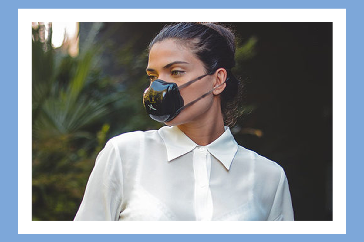 This crowdfunded face mask keeps out more than 99.97% of
particles suspended in the air 1