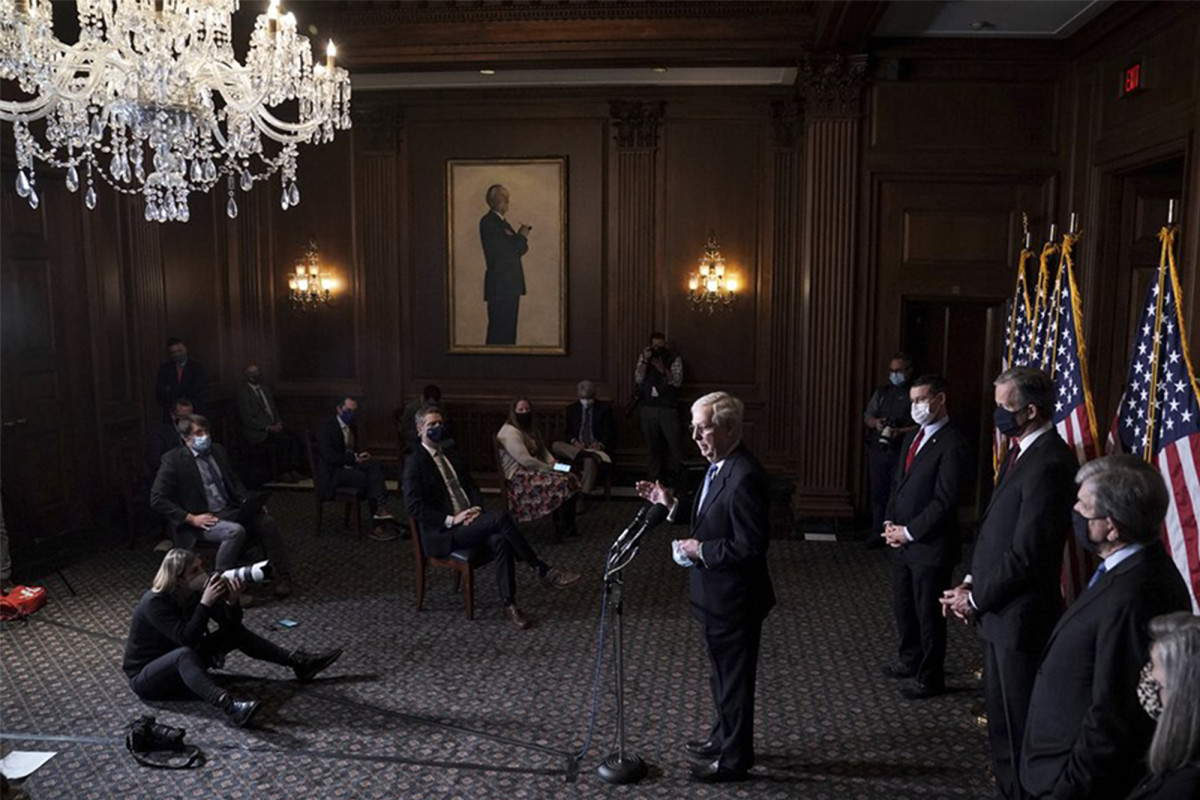 White House proposes $600 COVID-19 checks, elimination of
$300 jobless benefit 1