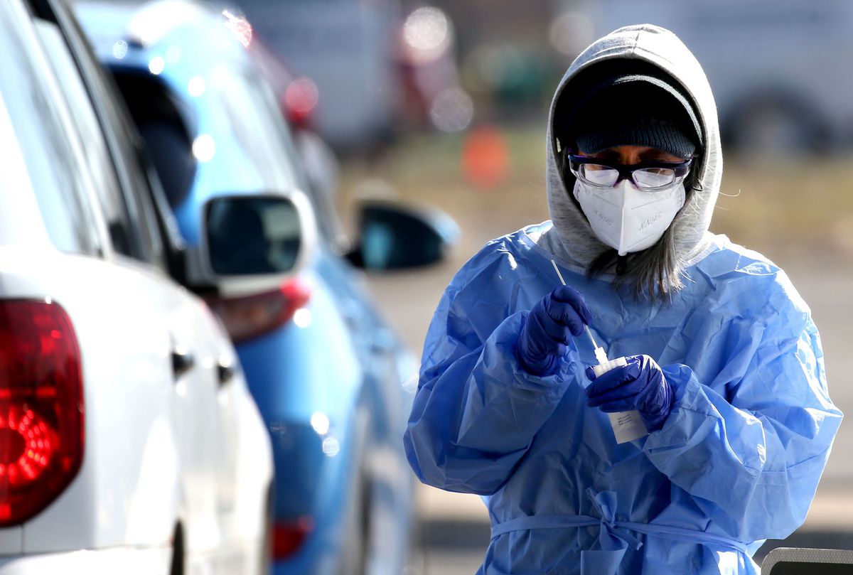 Coronavirus in Illinois updates: 9,887 new COVID-19 cases
and 208 more fatalities reported, as state passes 13,000 deaths;
ex-state Sen. Martin Sandoval dies from virus complications 1