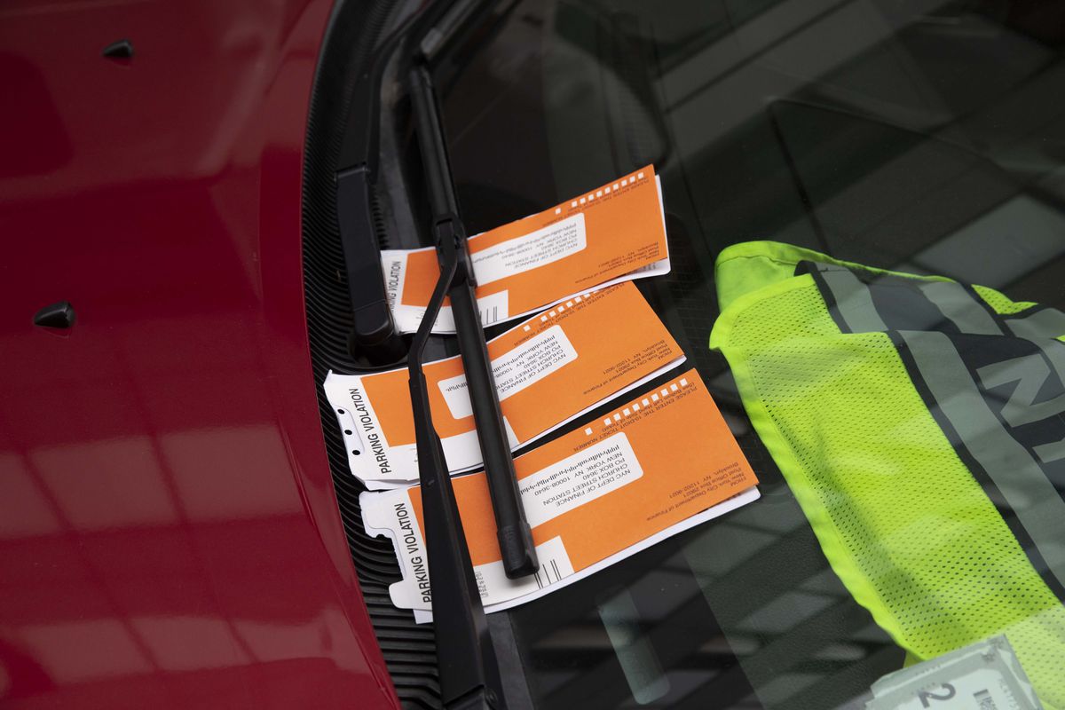 NYC drivers file class-action suit against against illegal
parking double-ticketing, biased hearings 1