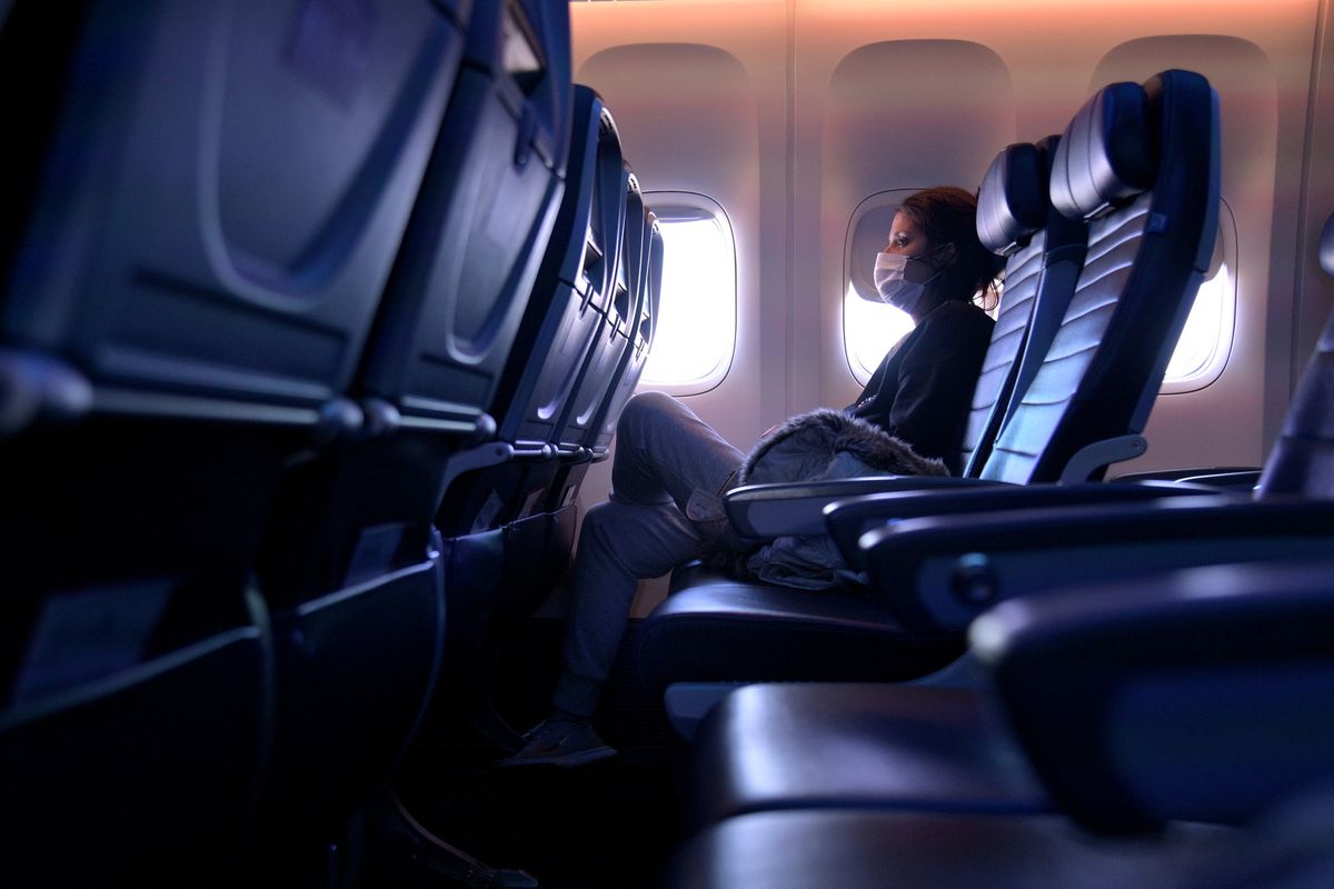 United Airlines to begin contact tracing program with CDC
this week to help slow spread of COVID-19 1 United Airlines to begin contact tracing program with CDC
this week to help slow spread of COVID-19 1