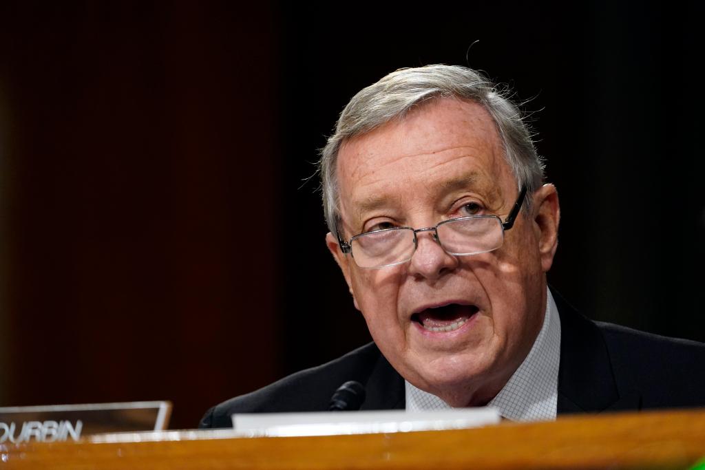 Senator says Trump, McConnell likely to back COVID-19
relief 1