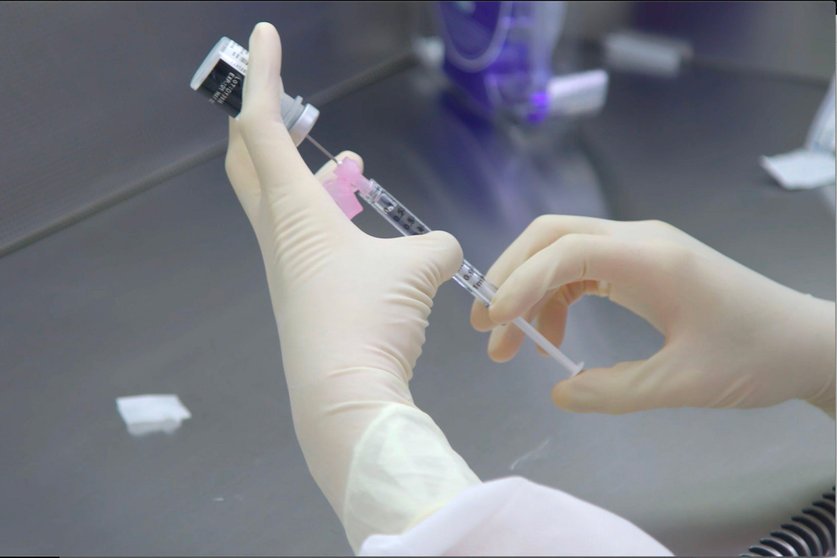 FDA approves emergency use of Pfizer’s COVID-19
vaccine 1