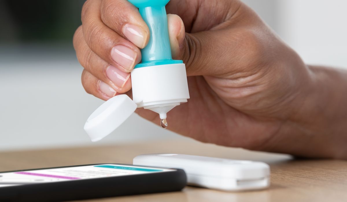FDA authorizes first over-the-counter, fully at-home
coronavirus diagnostic test 1