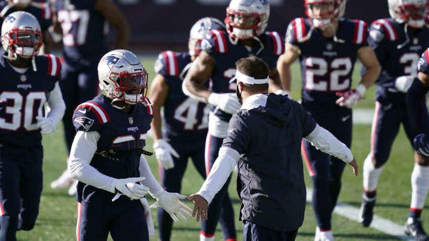 Sports Q: Will the Patriots make the playoffs? 1