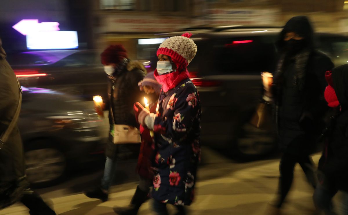 ‘She is with us wherever we are’: Believers find ways to
honor Our Lady of Guadalupe for annual feast despite COVID-19
restrictions 1 ‘She is with us wherever we are’: Believers find ways to
honor Our Lady of Guadalupe for annual feast despite COVID-19
restrictions 1