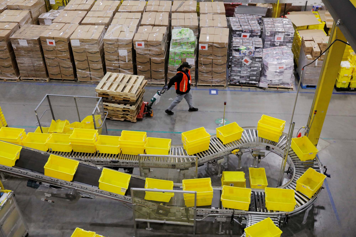 Amazon warehouse in NJ closed over asymptomatic COVID-19
cases 1