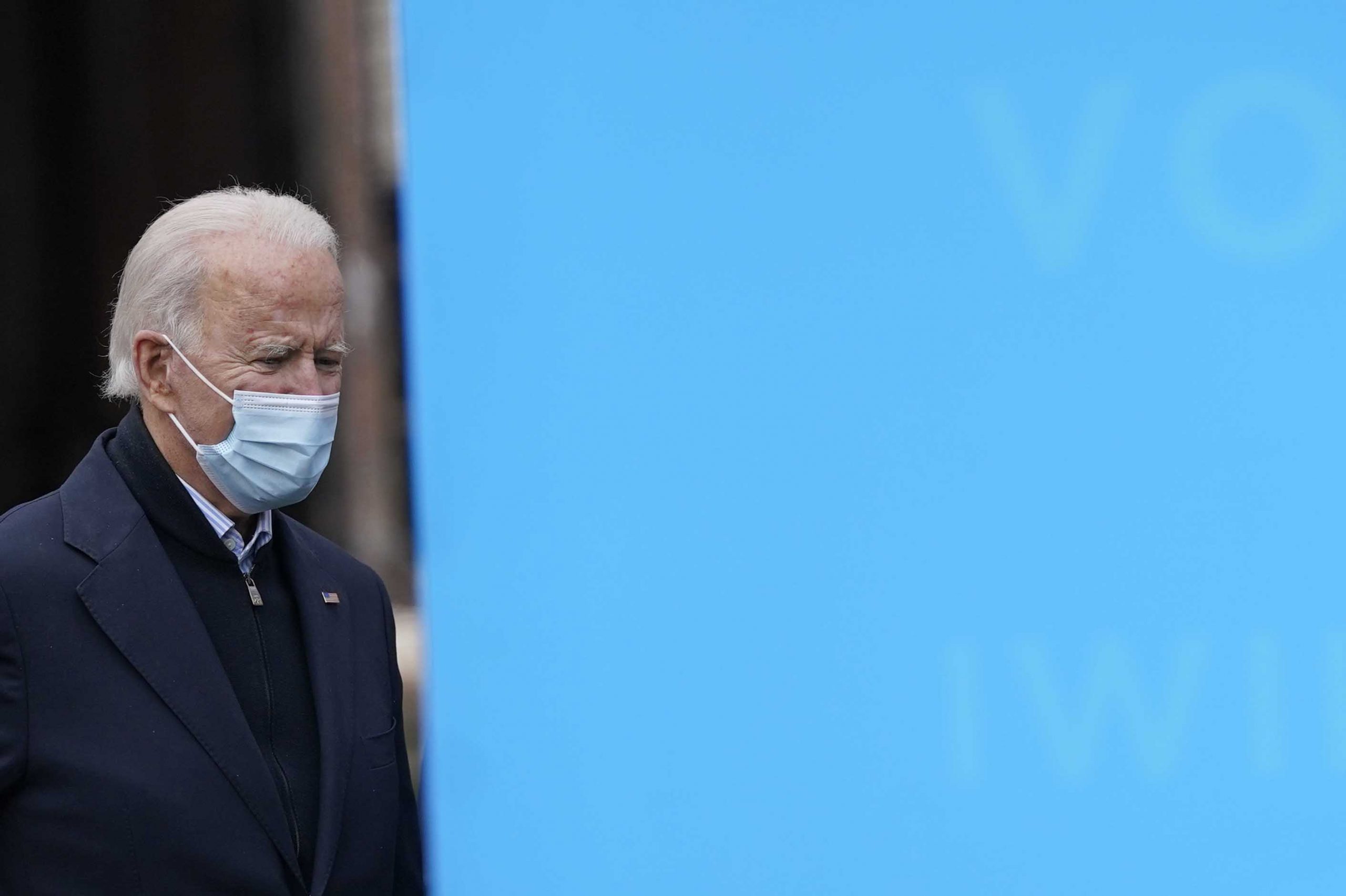Member of Biden's transition press corps tests positive for
coronavirus 1