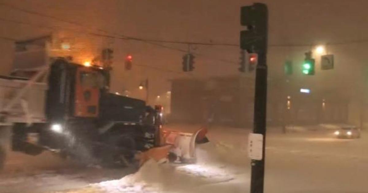 Eye Opener: Season's first major snow storm batters East
Coast 1