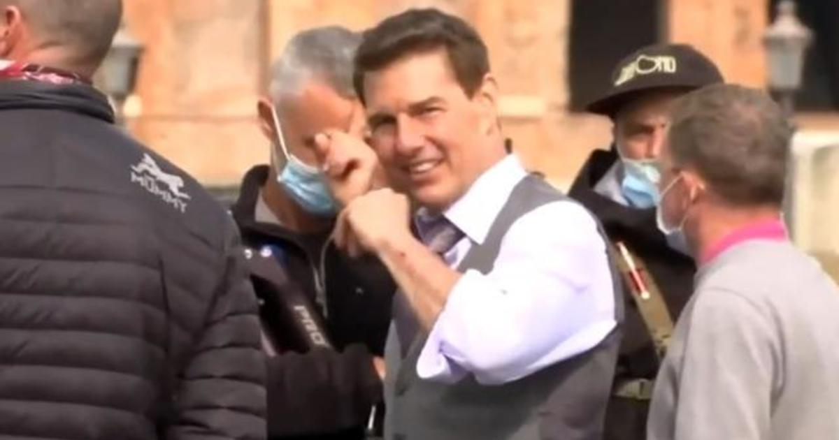 Tom Cruise scolds film crew for breaking COVID-19 safety
protocols 1