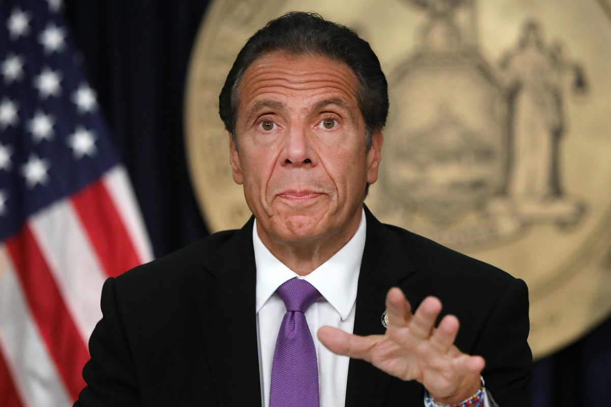Cuomo warns NYC indoor dining could shut down soon if
COVID-19 rates keep rising 1