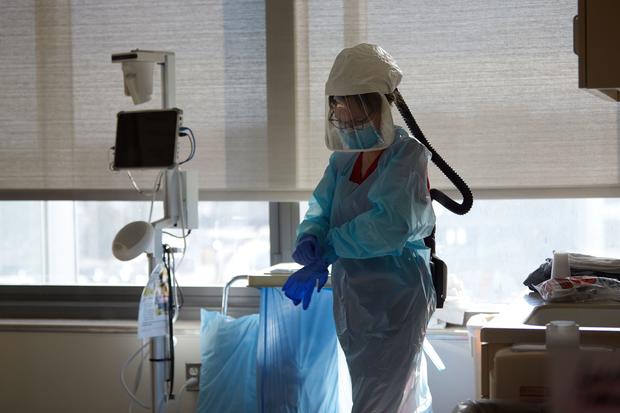 COVID-19 becomes top killer in U.S. as hospitals fill
up 1