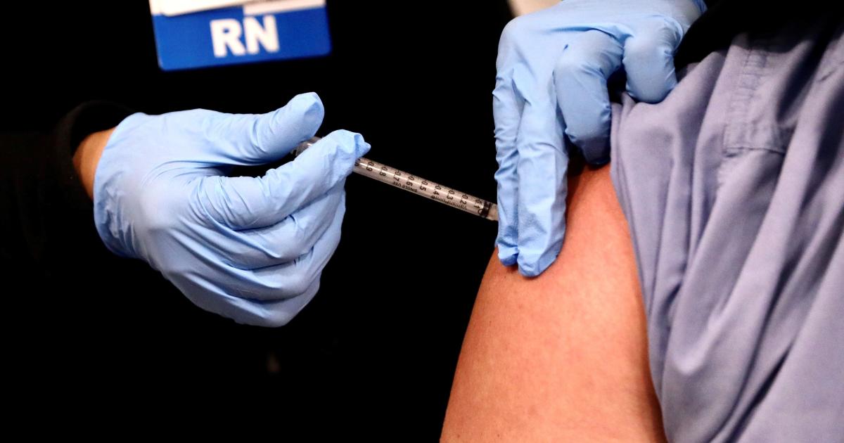 What is the risk of allergic reaction to COVID-19
vaccines? 1